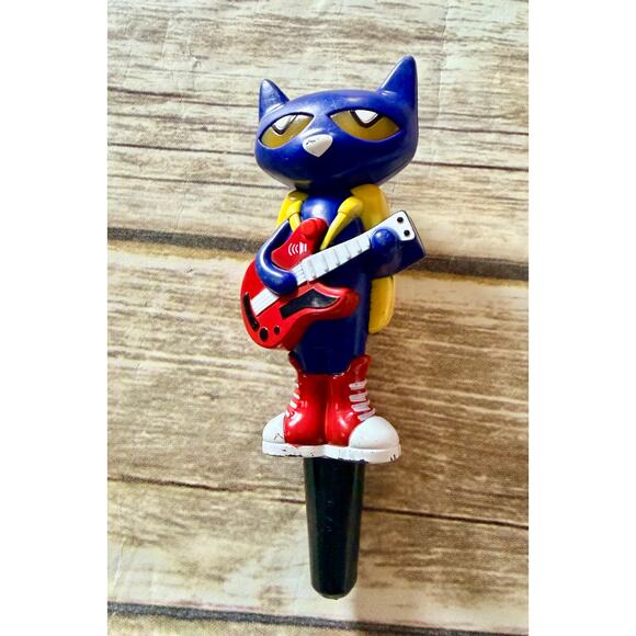 PETE THE CAT-HOT DOTS ACTIVITY SET - Picture 9 of 15